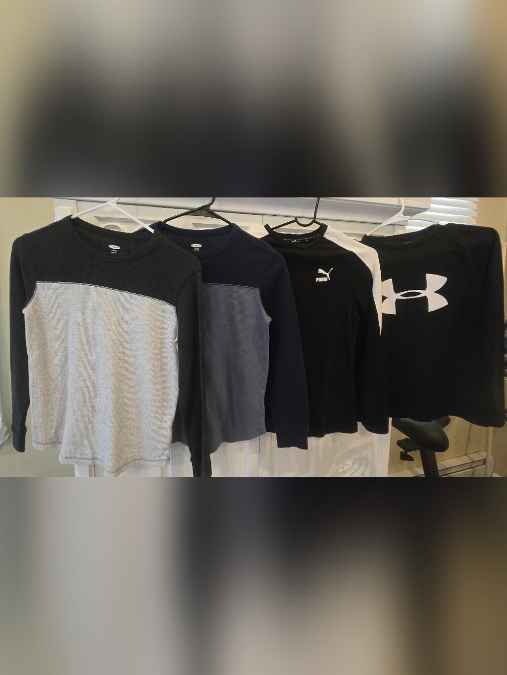 Lot of 4 - Youth Long Sleeve Black, Gray, Blue Crewneck Shirts, Size 10/12- Med